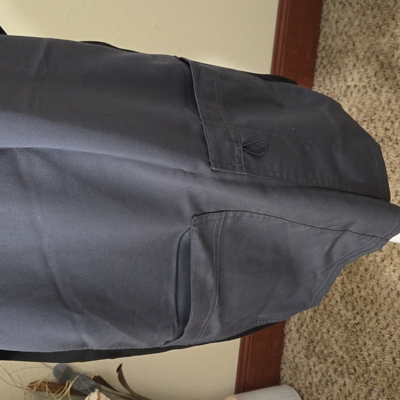 Scrub top - Picture 5 of 11